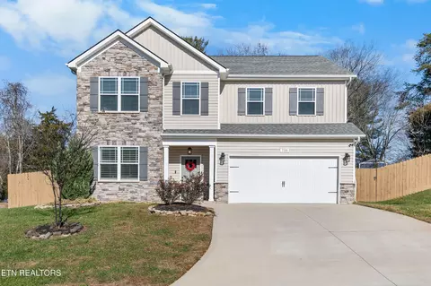 7208 Willow Park Ln, Knoxville, TN 37931
