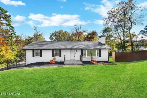 3012 Edonia Dr, Knoxville, TN 37918