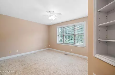 212 Windstone Blvd, Powell, TN 37849 photo 18