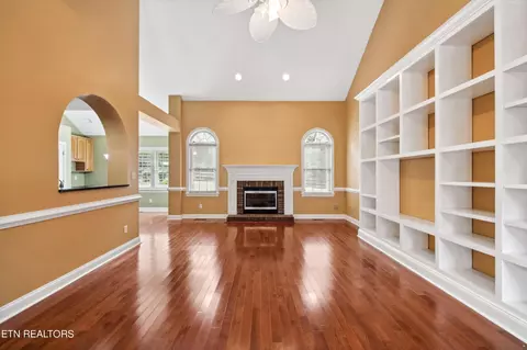 212 Windstone Blvd, Powell, TN 37849 photo 7