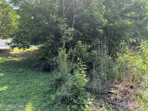 2262 Mcspadden Rd, Maryville, TN 37803