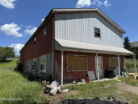 402 Harmon Rd, New Tazewell, TN 37825