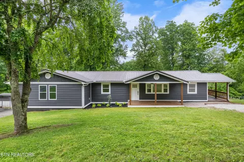 274 Vanover Ln, Jacksboro, TN 37757