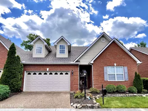 5551 Beverly Square Way, Knoxville, TN 37918