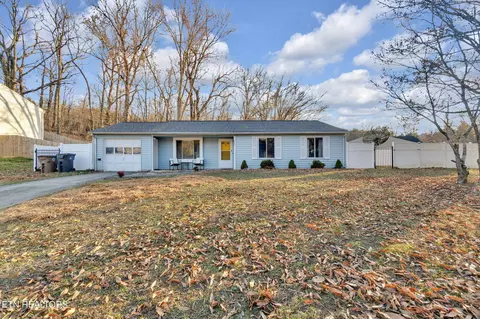 4320 Twin Pines Dr, Knoxville, TN 37921