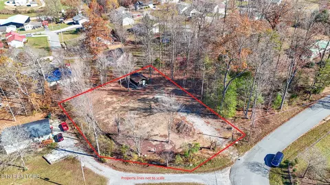 314 Shannon Rd, Jacksboro, TN 37757
