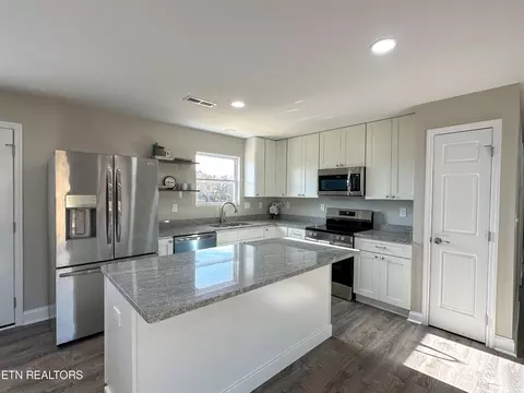 6874 Westgate Cir, Talbott, TN 37877 photo 4