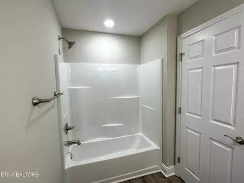 6874 Westgate Cir, Talbott, TN 37877 photo 9