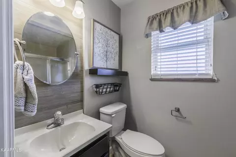 2530 Dogwood Ln, Talbott, TN 37877 photo 11