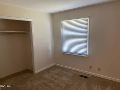 8108 Sharp Rd, Powell, TN 37849 photo 14
