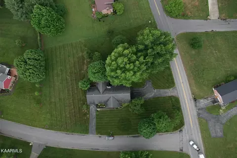 355 Grapevine Tr, Greeneville, TN 37745 photo 10