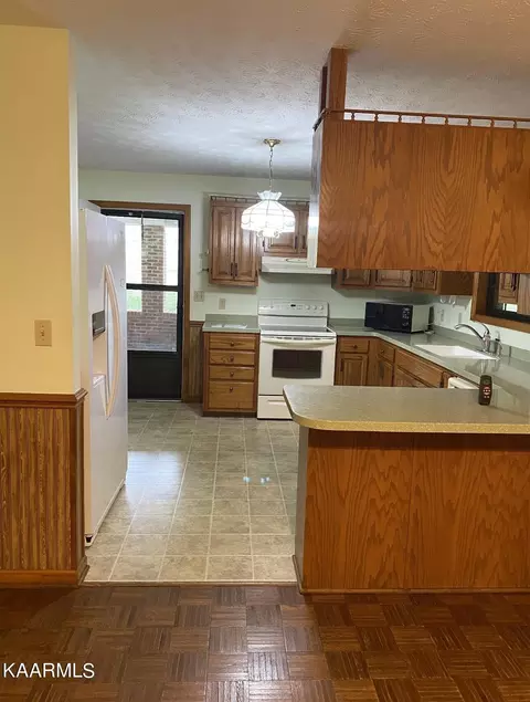 355 Grapevine Tr, Greeneville, TN 37745 photo 19