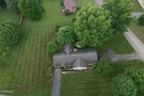 355 Grapevine Tr, Greeneville, TN 37745 photo 9