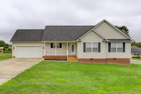 151 West Dr, La Follette, TN 37766 photo 1