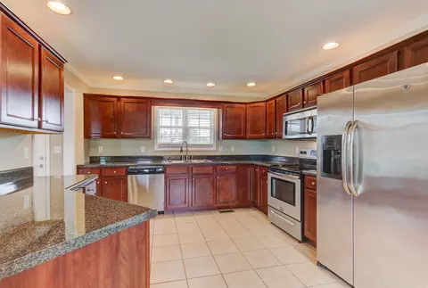 151 West Dr, La Follette, TN 37766 photo 6