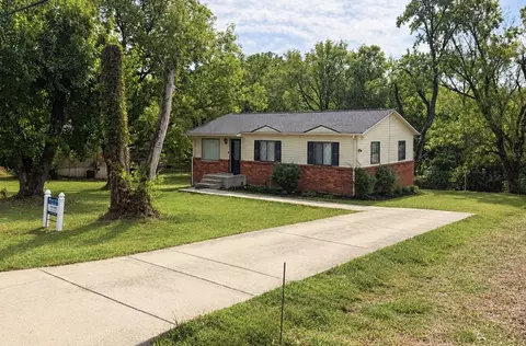 2015 Forges Dr, Nashville, TN 37217
