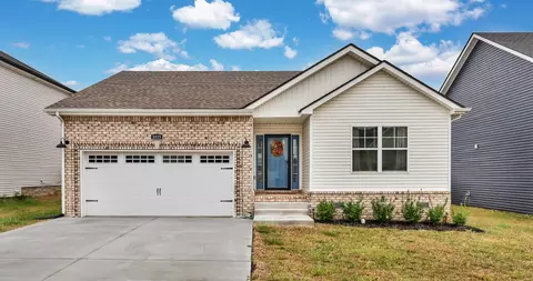 1025 Tufnel Dr, Clarksville, TN 37040