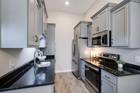 Kitchen - 116 Eno Rd, Dickson, TN 37055 photo 2 of 2