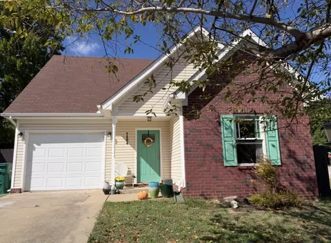 7504 W Winchester Dr, Antioch, TN 37013