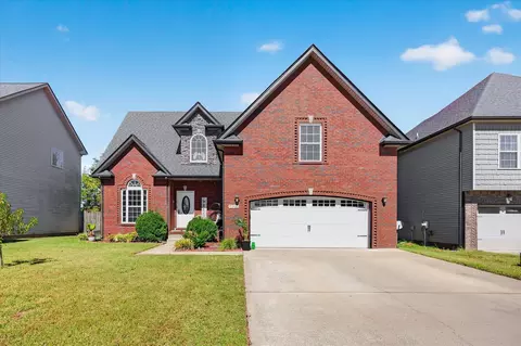 695 Ellie Nat Dr, Clarksville, TN 37040