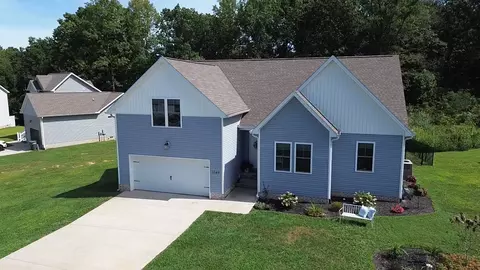 Exterior - 1149 Jonathan Ln, Springfield, TN 37172 photo 10 of 12