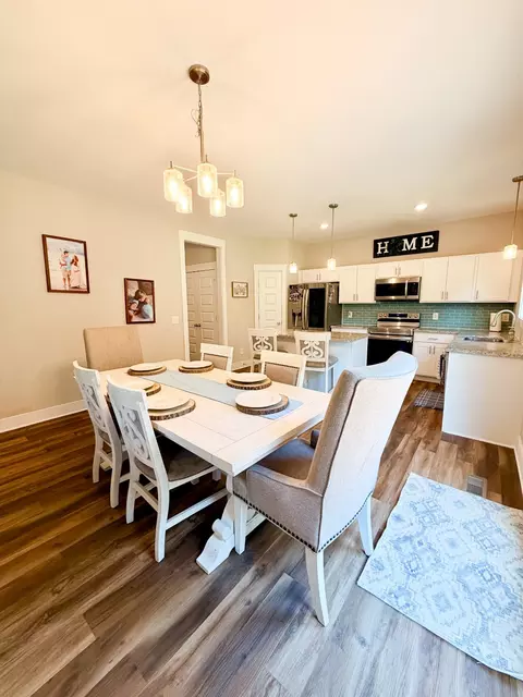 Dining - 1149 Jonathan Ln, Springfield, TN 37172 photo 3 of 4