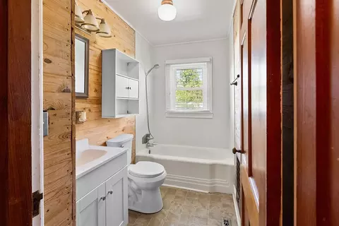 Bath - 151 First St, Morrison, TN 37357 photo 2 of 2