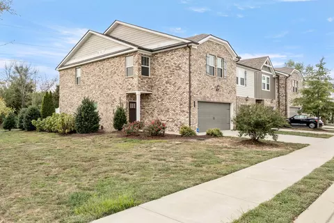 1201 W End Station Dr, Lebanon, TN 37087