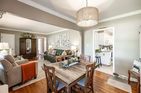 Dining - 4052 S Sequoia Dr, Springfield, TN 37172 photo 3 of 3