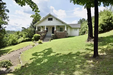 821 Summit Ave, Chattanooga, TN 37412