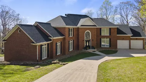 310 Bluffs Rd S, South Pittsburg, TN 37380