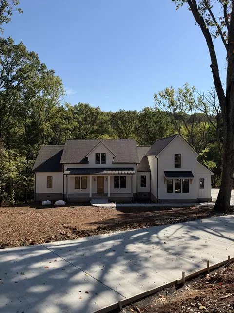 971 Palmer Rd, Lebanon, TN 37090