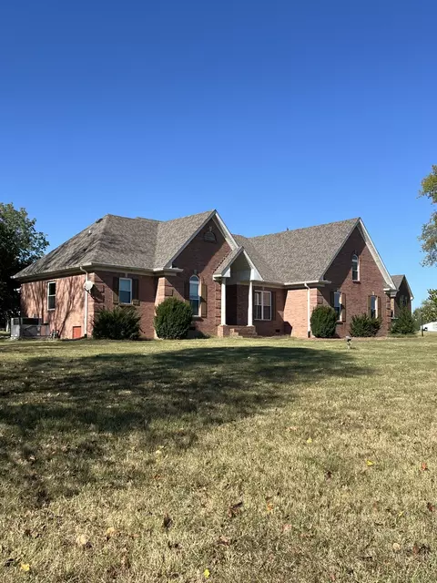 1324 Long Hollow Pike, Gallatin, TN 37066