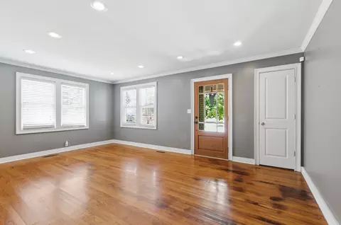 Living - 103 Barnwell Ave, Centerville, TN 37033 photo 1 of 1
