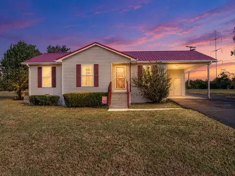 400 Cherokee Trl, Shelbyville, TN 37160
