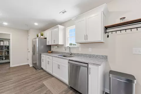 Kitchen - 54 Legacy St, Decherd, TN 37324 photo 1 of 3