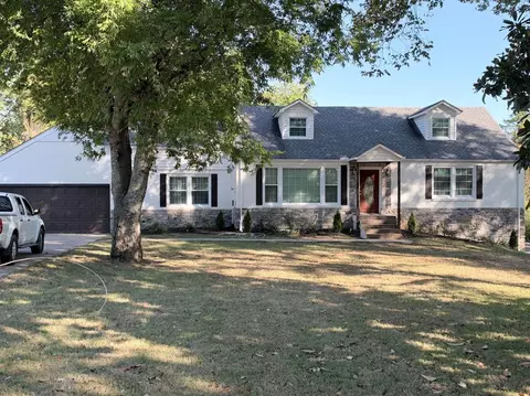 106 Sherbrooke Ln, Hendersonville, TN 37075