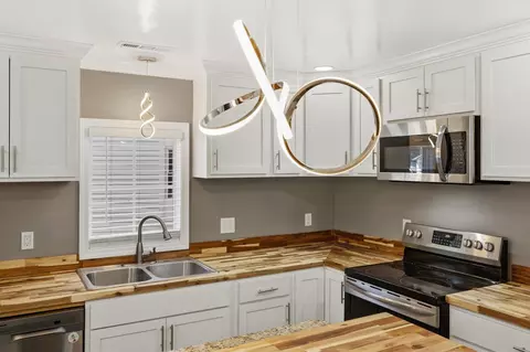 Kitchen - 715 Maple St, Covington, TN 38019 photo 4 of 5