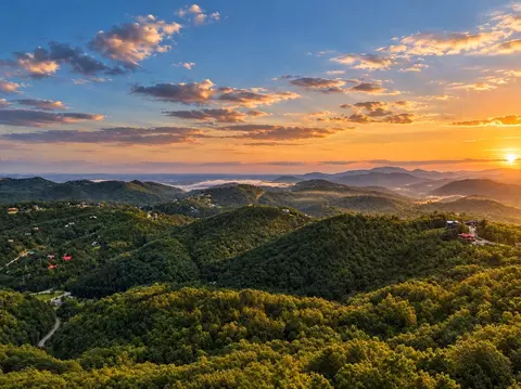 0 Misty Shadows Dr, Sevierville, TN 37862