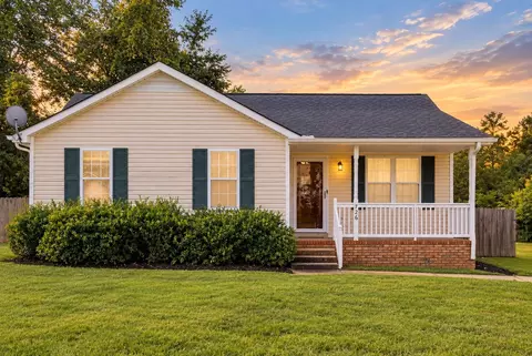726 Donna Ct, Clarksville, TN 37042