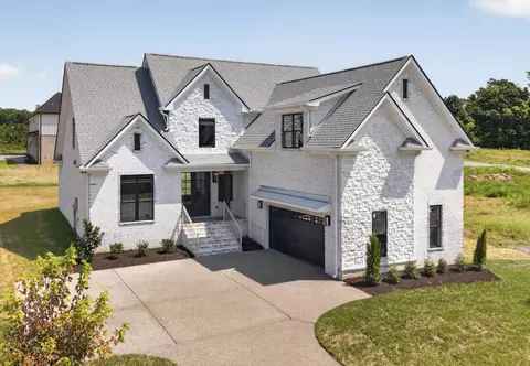 2751 Jasmine St #145, Lebanon, TN 37087