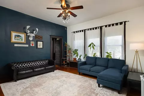 Living - 2000 E 14th St, Chattanooga, TN 37404 photo 3 of 3
