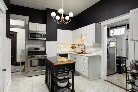 Kitchen - 2000 E 14th St, Chattanooga, TN 37404 photo 1 of 4