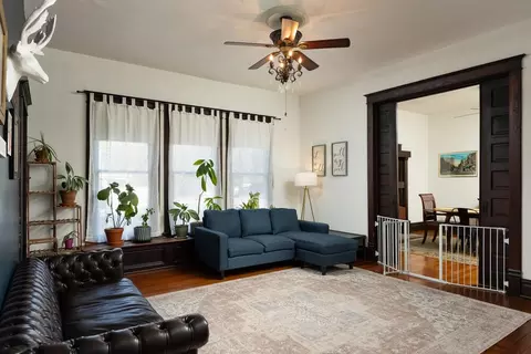 Living - 2000 E 14th St, Chattanooga, TN 37404 photo 2 of 3