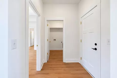 Entry Way - 2864 Smoot Rd, Morrison, TN 37357 photo 2 of 4