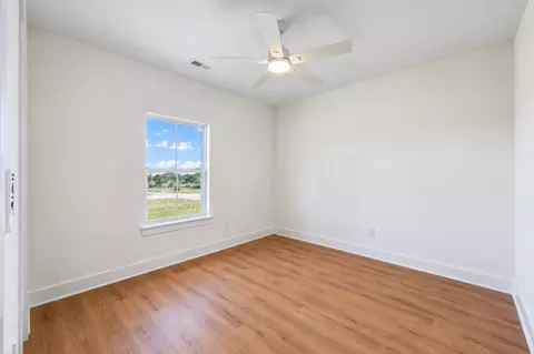 Bedroom - 2864 Smoot Rd, Morrison, TN 37357 photo 5 of 6