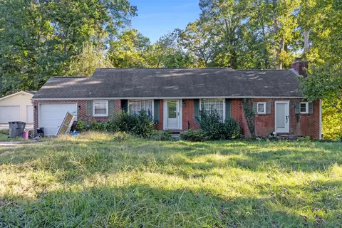 316 Colonial Dr, Knoxville, TN 37920
