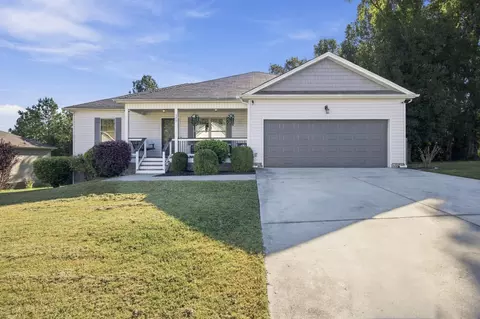 173 Battle Bluff Dr, Rossville, GA 30741