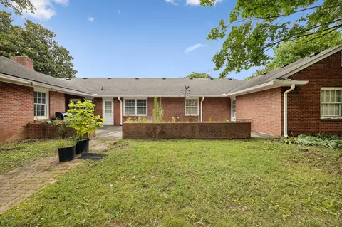 Exterior - 1700 E Main St, Murfreesboro, TN 37130 photo 9 of 10