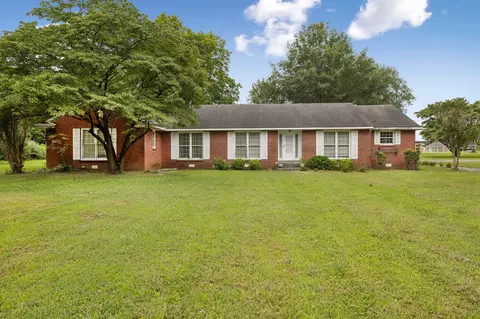 Exterior - 1700 E Main St, Murfreesboro, TN 37130 photo 2 of 10